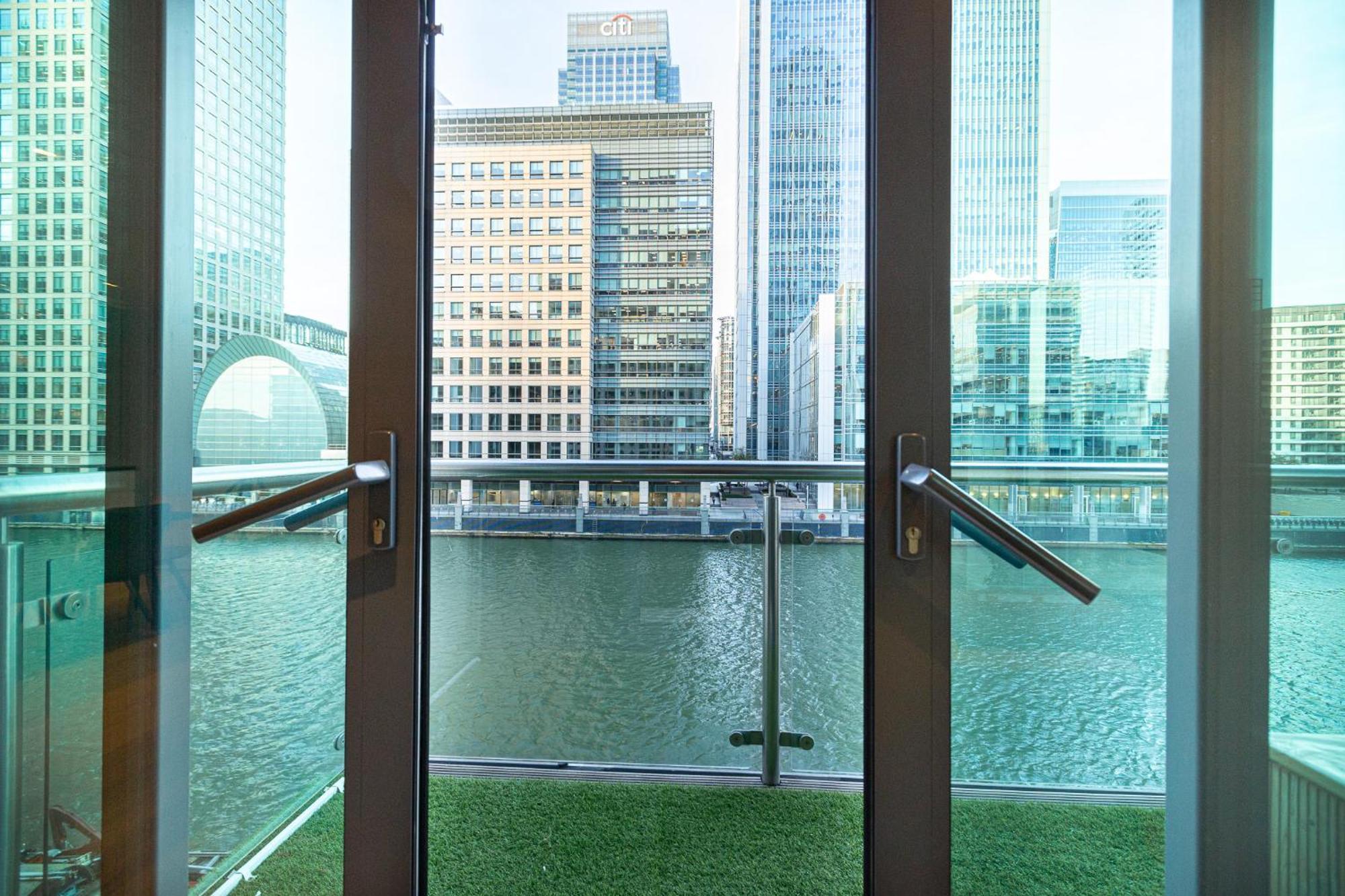 New Listing! Modern 3br, Prime Canary Wharf Apartamento Londres