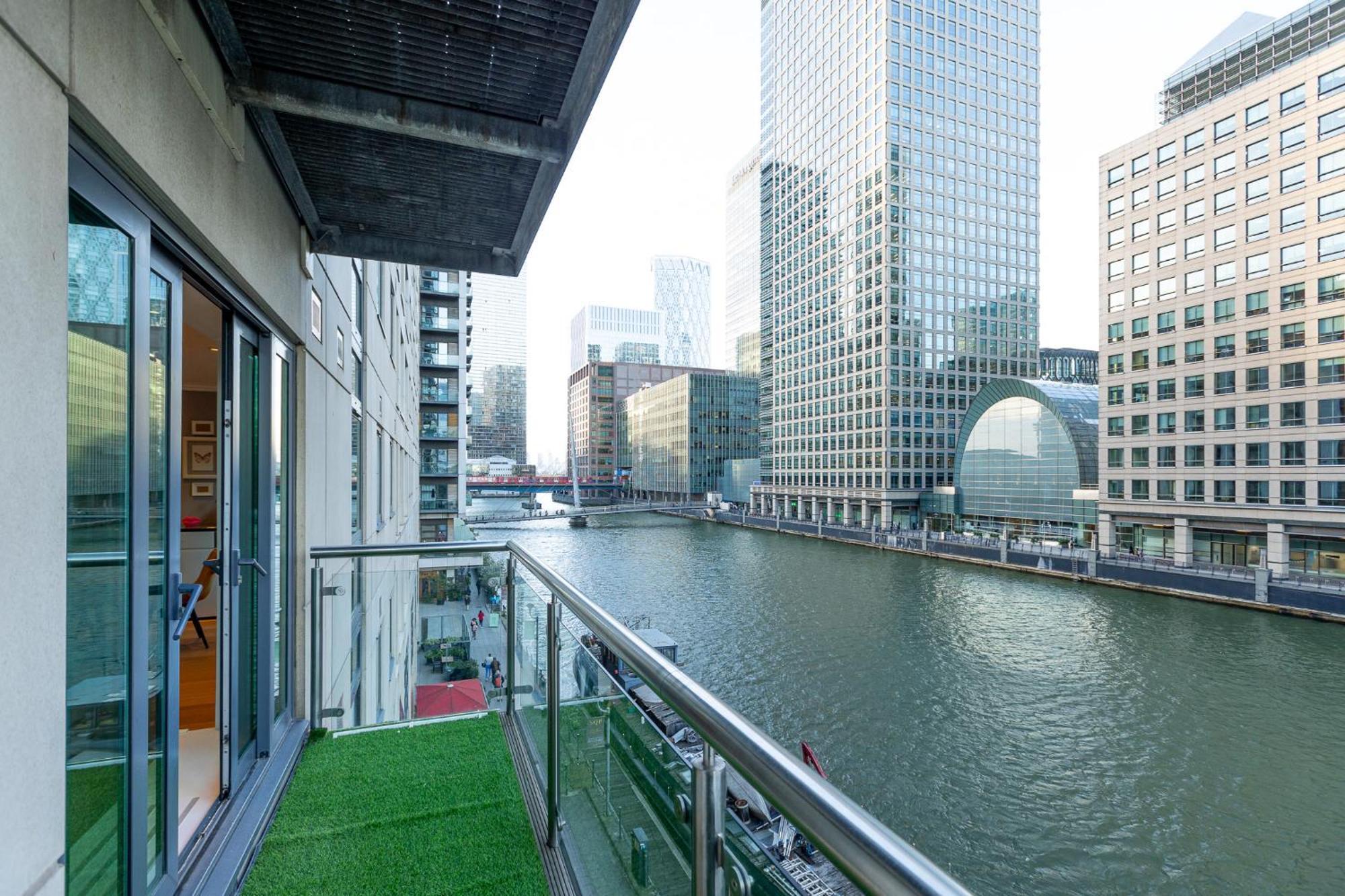New Listing! Modern 3br, Prime Canary Wharf Apartamento
